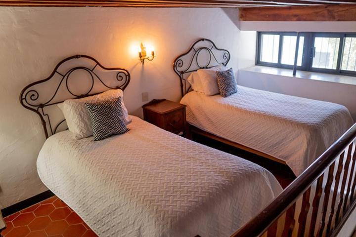 Hotel El Farol Parras de la Fuente Buitenkant foto